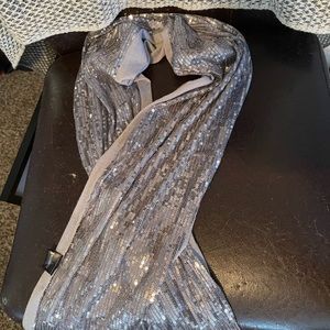 Shiny silver scarf